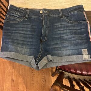 High-Rise Shortie denim shorts from the brand SO size 17
